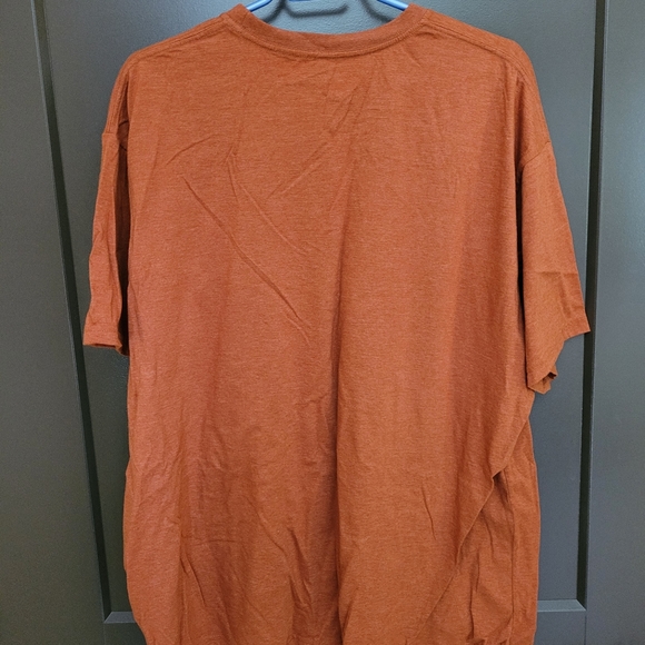 Bass Pro hunt themed t-shirt. - Picture 3 of 5